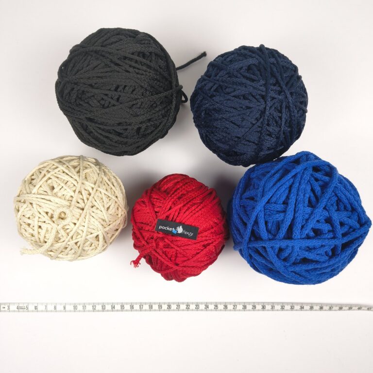 Closure type: Drawstring (default colors)